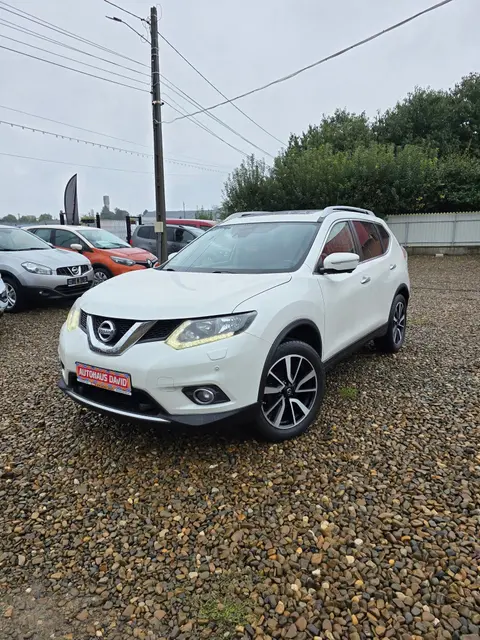 Nissan X Trail 2015 • Diesel • Manuală
